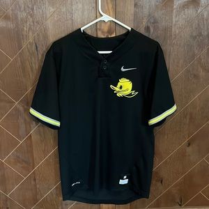 University of Oregon baseball jersey size medium